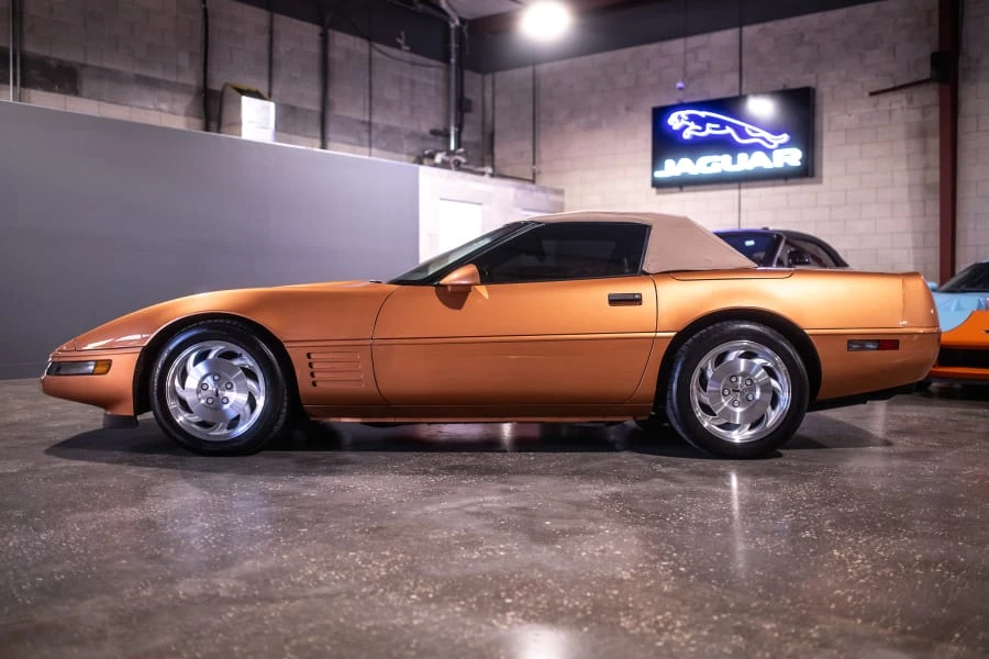 1994 Chevrolet Corvette C4 - Image 18 of 31
