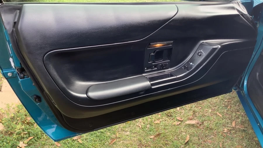 1994 Chevrolet Corvette C4 - Image 3 of 19