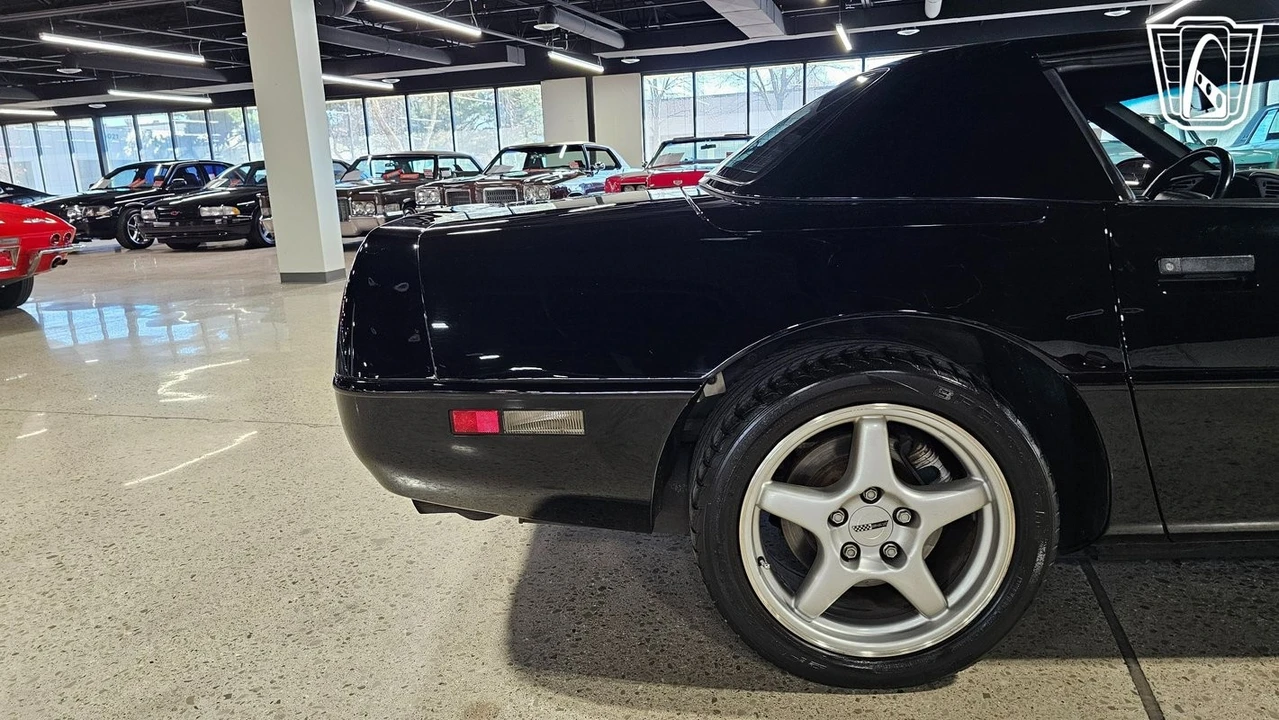 1994 Chevrolet Corvette C4 - Image 24 of 31