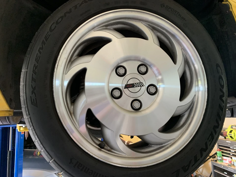 1994 Chevrolet Corvette C4 - Image 28 of 31