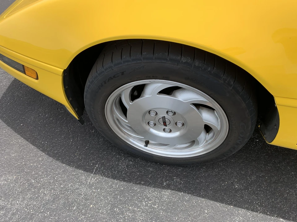 1994 Chevrolet Corvette C4 - Image 24 of 31