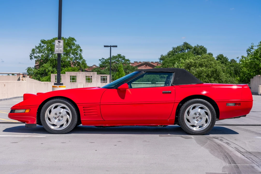 1994 Chevrolet Corvette C4 - Image 16 of 31