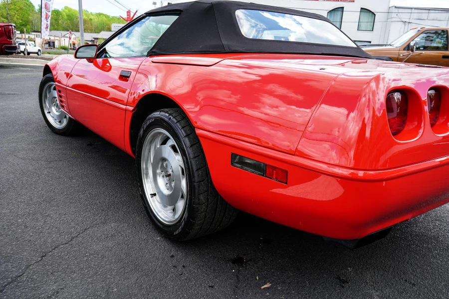 1994 Chevrolet Corvette C4 - Image 9 of 31
