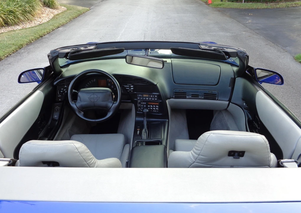 1994 Chevrolet Corvette C4 - Image 17 of 29