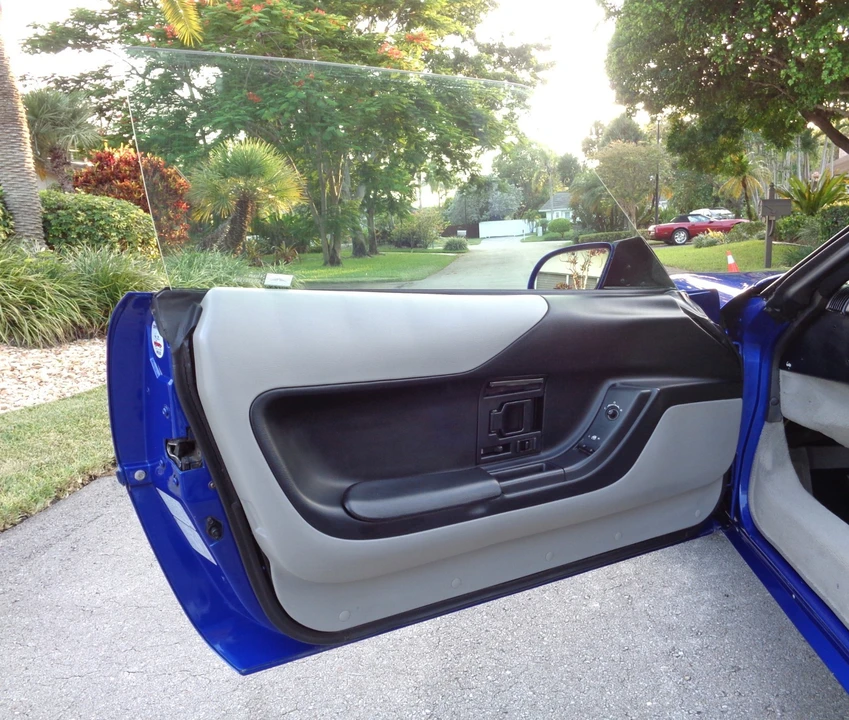 1994 Chevrolet Corvette C4 - Image 15 of 29
