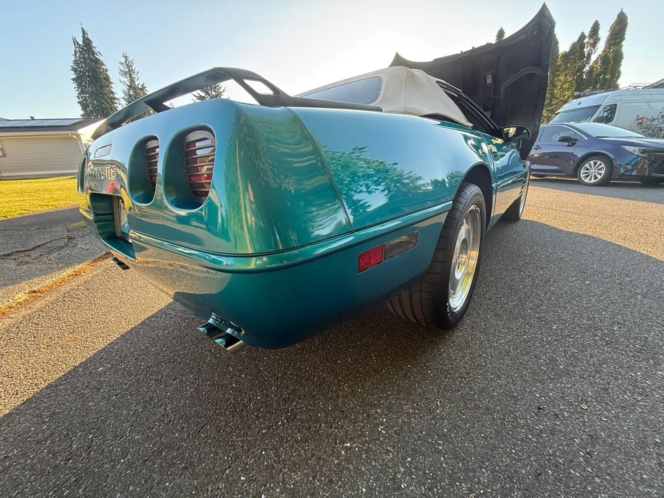 1994 Chevrolet Corvette C4 - Image 15 of 23