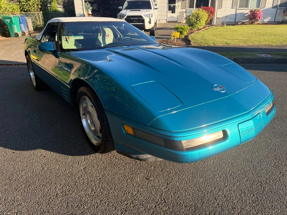 1994 Chevrolet Corvette C4 - Image 16 of 23