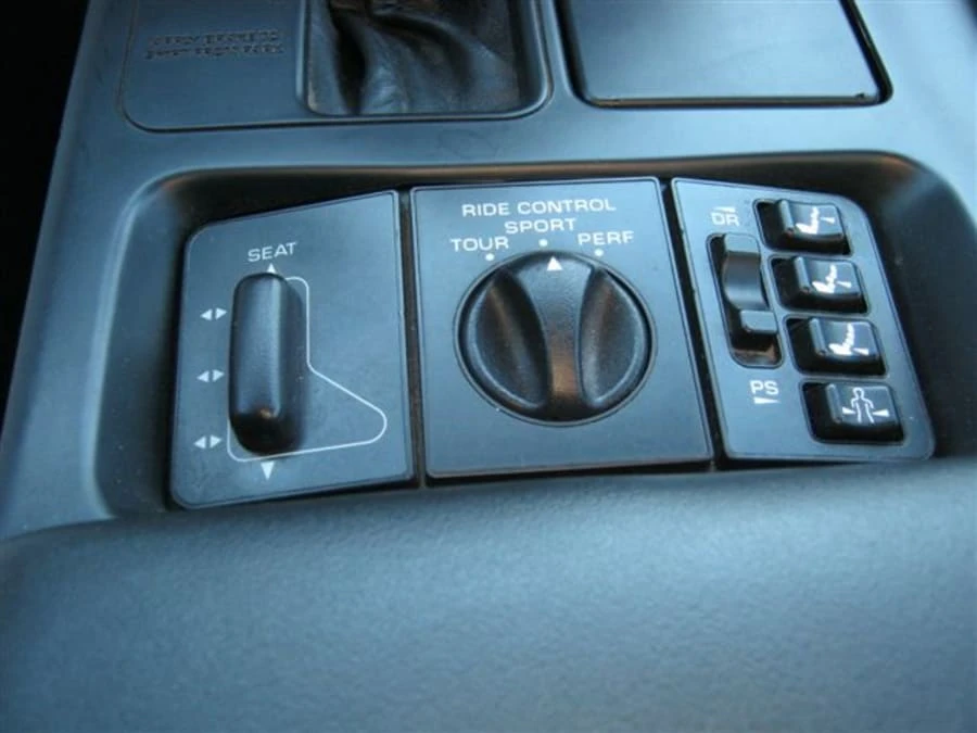 1994 Chevrolet Corvette C4 - Image 6 of 9