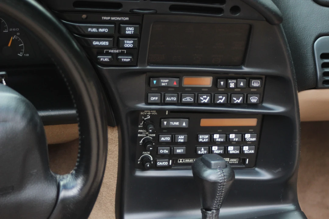1994 Chevrolet Corvette C4 - Image 27 of 31