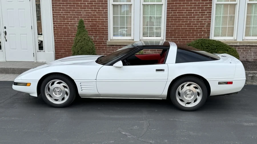 1994 Chevrolet Corvette C4 - Image 2 of 8