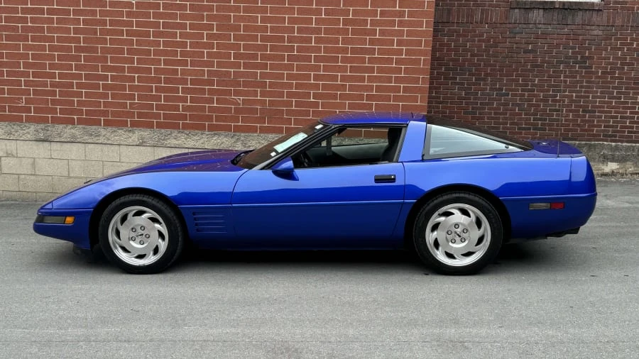 1994 Chevrolet Corvette C4 - Image 2 of 11