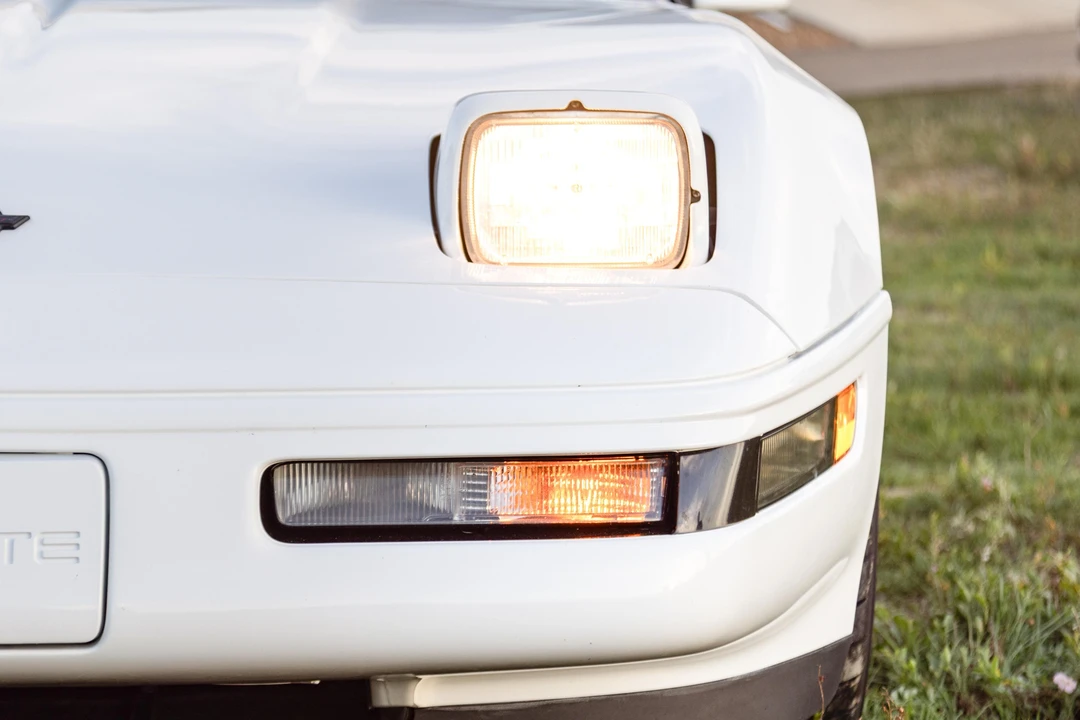 1994 Chevrolet Corvette C4 - Image 16 of 31