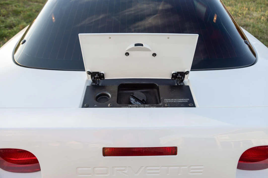1994 Chevrolet Corvette C4 - Image 30 of 31