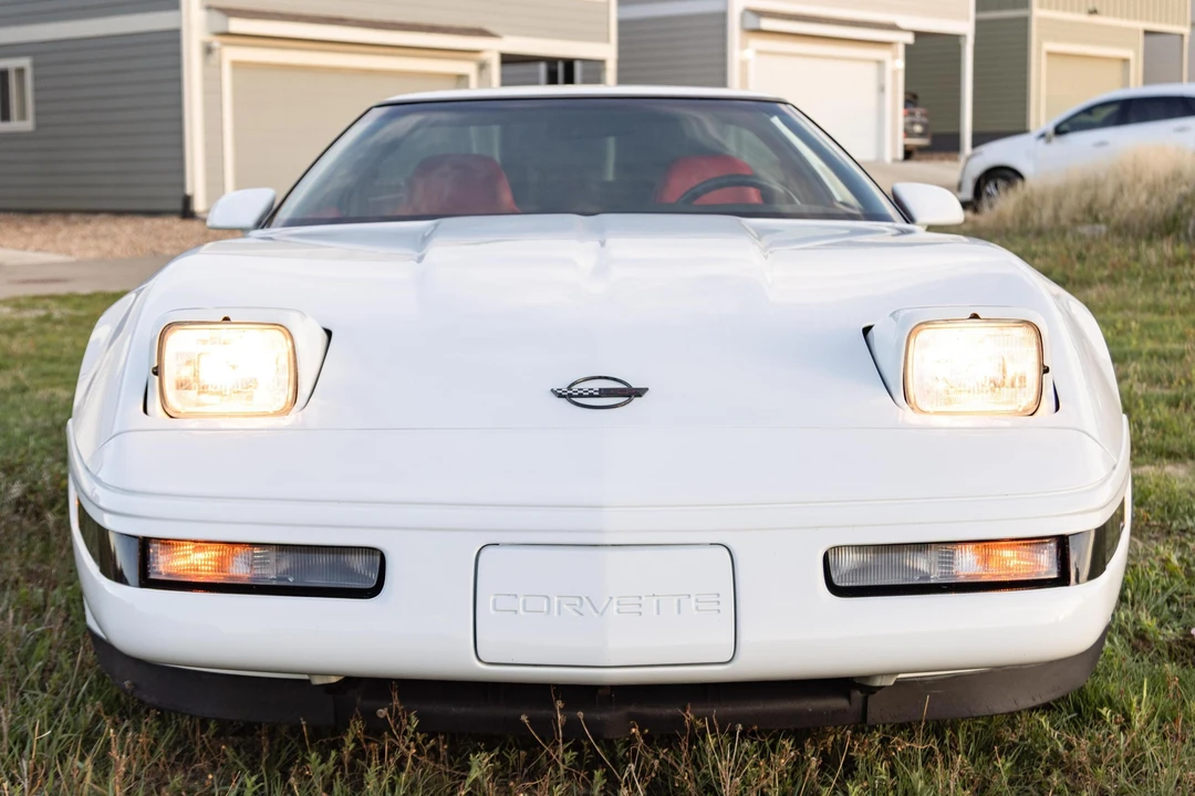 1994 Chevrolet Corvette C4 - Image 2 of 31