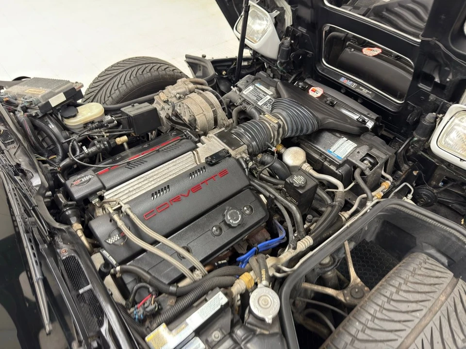 1994 Chevrolet Corvette C4 - Image 23 of 31