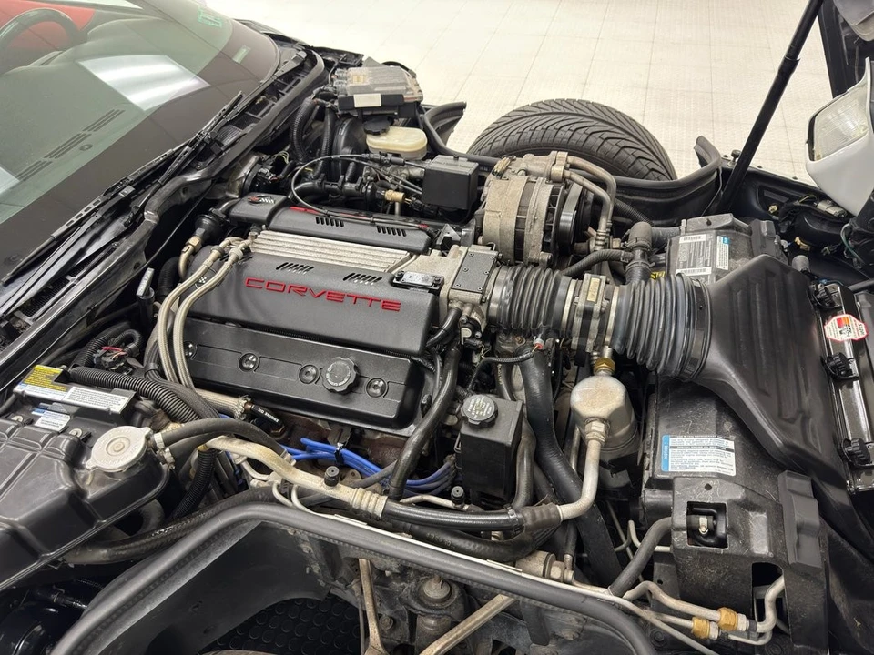 1994 Chevrolet Corvette C4 - Image 24 of 31