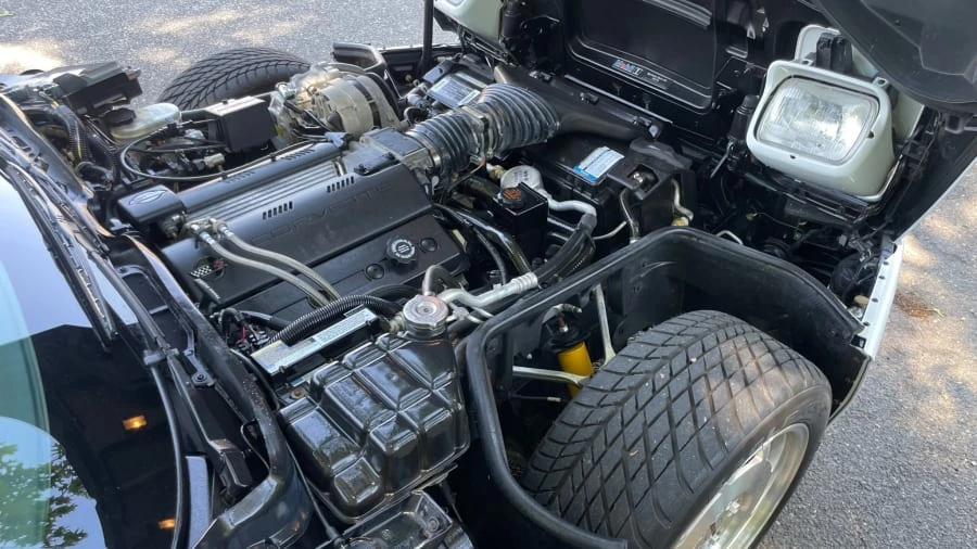 1994 Chevrolet Corvette C4 - Image 9 of 31