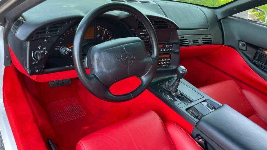 1994 Chevrolet Corvette C4 - Image 7 of 31