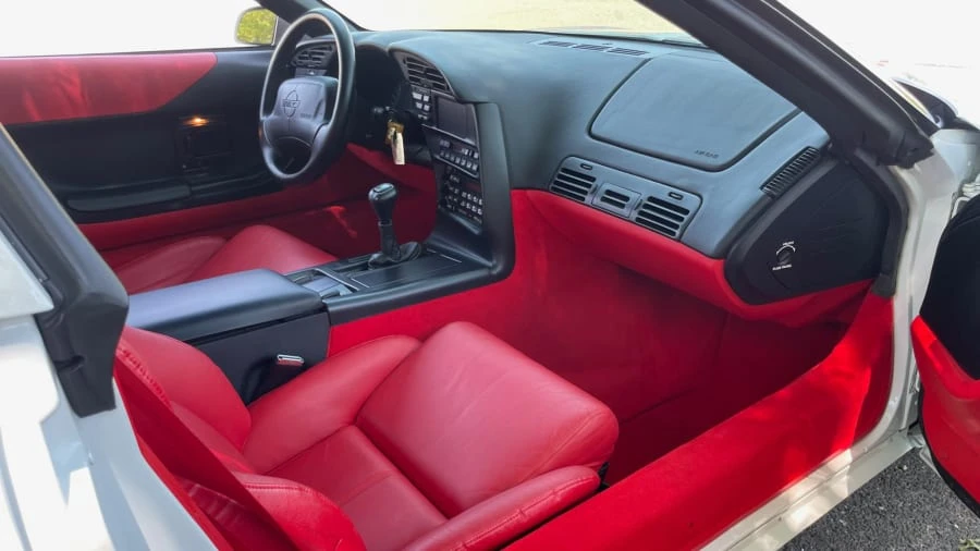 1994 Chevrolet Corvette C4 - Image 6 of 31