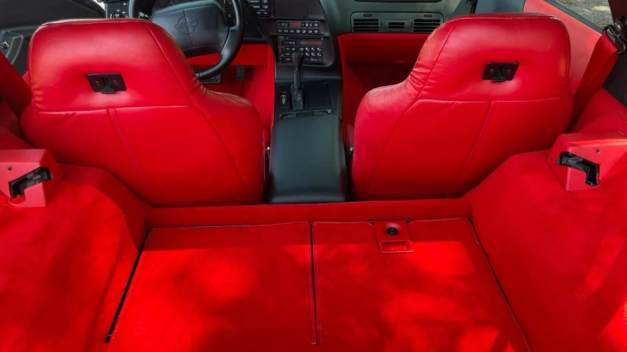 1994 Chevrolet Corvette C4 - Image 17 of 31