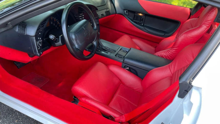 1994 Chevrolet Corvette C4 - Image 4 of 31