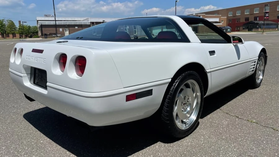 1994 Chevrolet Corvette C4 - Image 30 of 31
