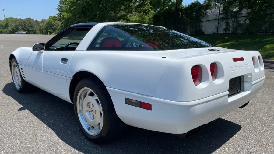 1994 Chevrolet Corvette C4 - Image 3 of 31