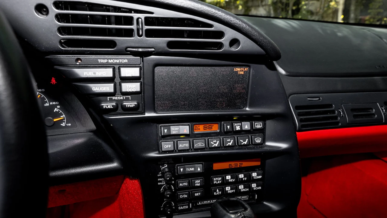 1994 Chevrolet Corvette C4 - Image 21 of 31