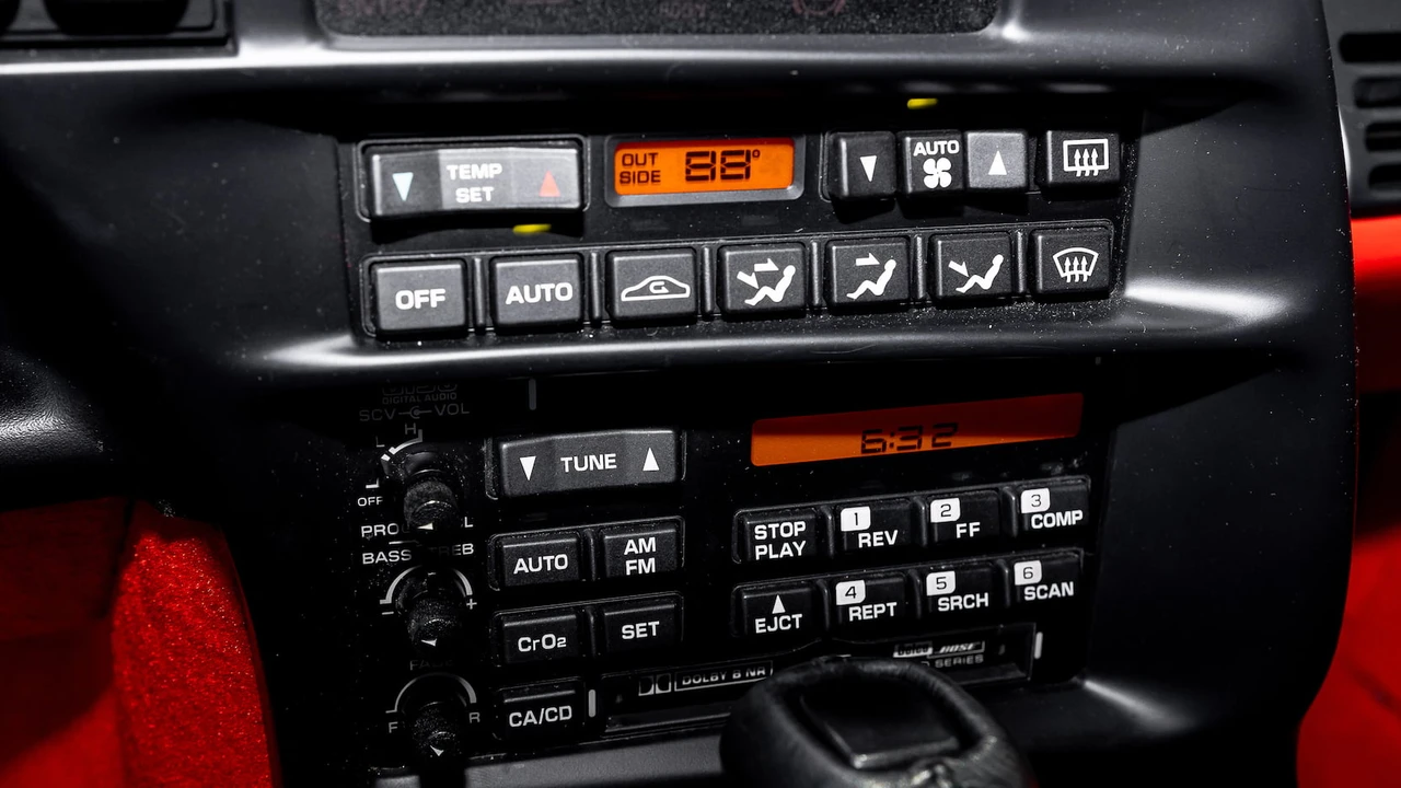 1994 Chevrolet Corvette C4 - Image 22 of 31