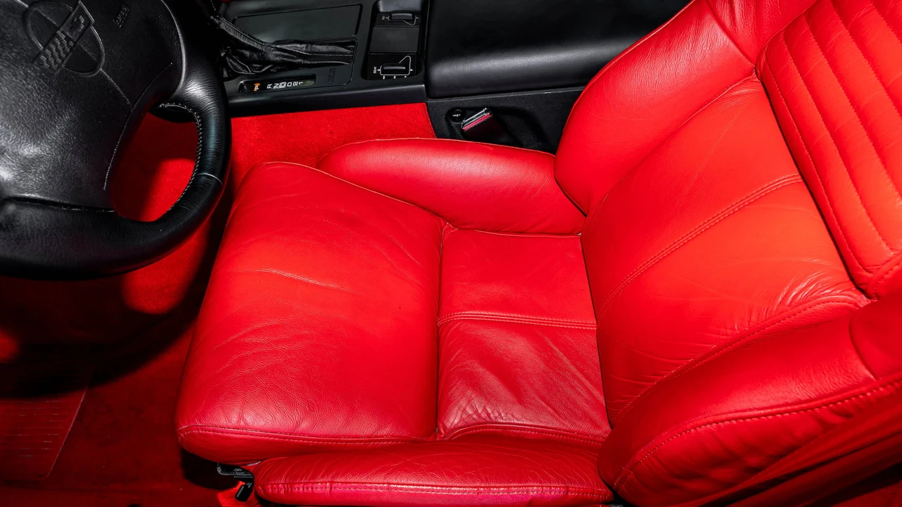 1994 Chevrolet Corvette C4 - Image 24 of 31