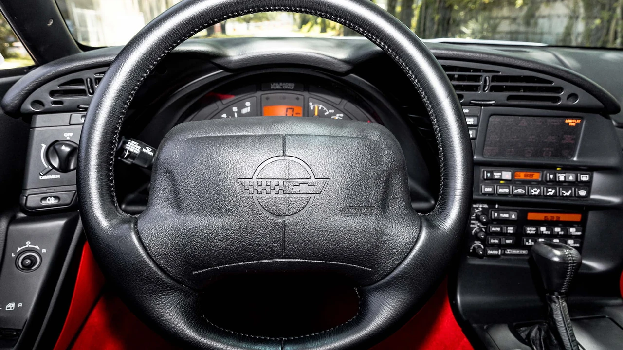 1994 Chevrolet Corvette C4 - Image 25 of 31