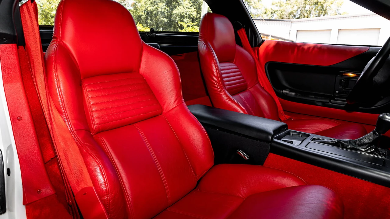 1994 Chevrolet Corvette C4 - Image 28 of 31