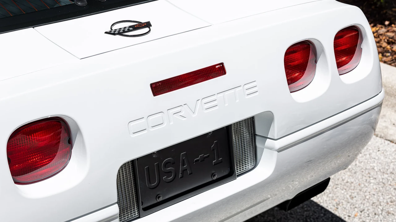 1994 Chevrolet Corvette C4 - Image 31 of 31