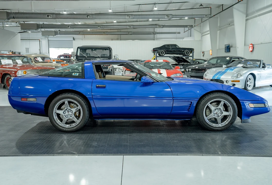 1994 Chevrolet Corvette C4 - Image 17 of 31