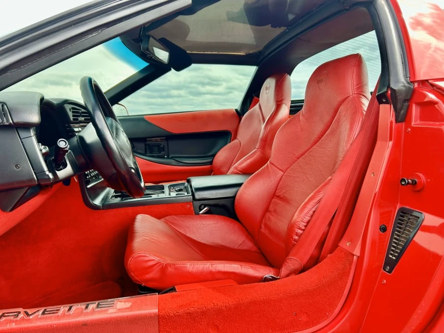 1994 Chevrolet Corvette C4 - Image 25 of 31