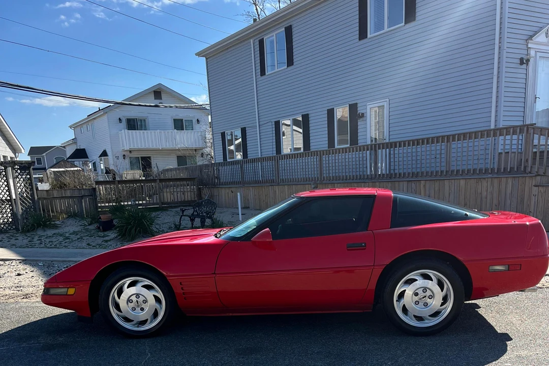 1994 Chevrolet Corvette C4 - Image 9 of 31