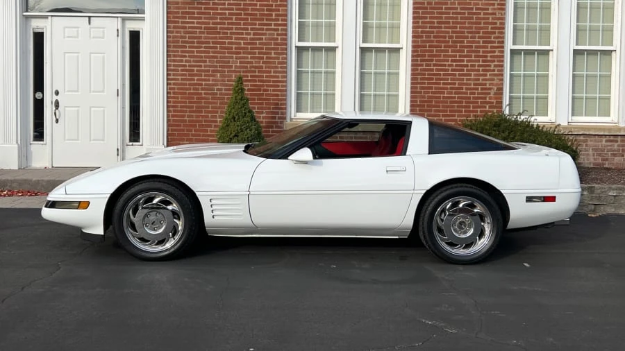 1994 Chevrolet Corvette C4 - Image 2 of 8