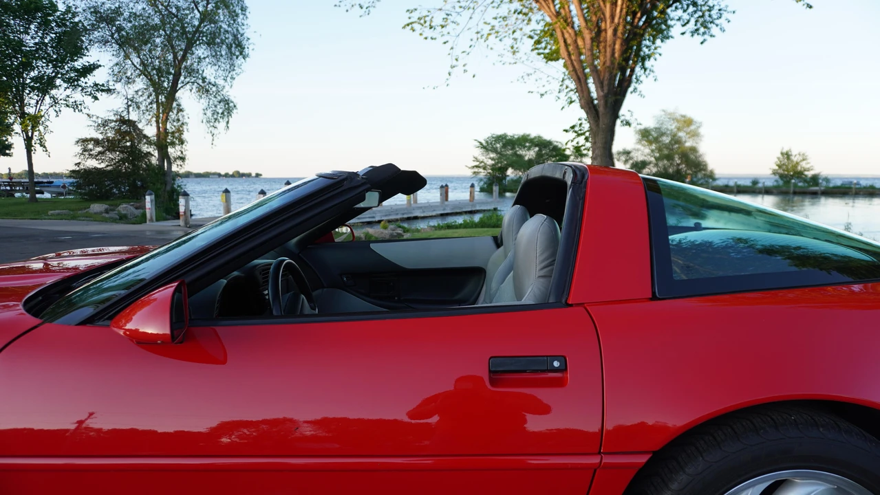 1994 Chevrolet Corvette C4 - Image 17 of 31