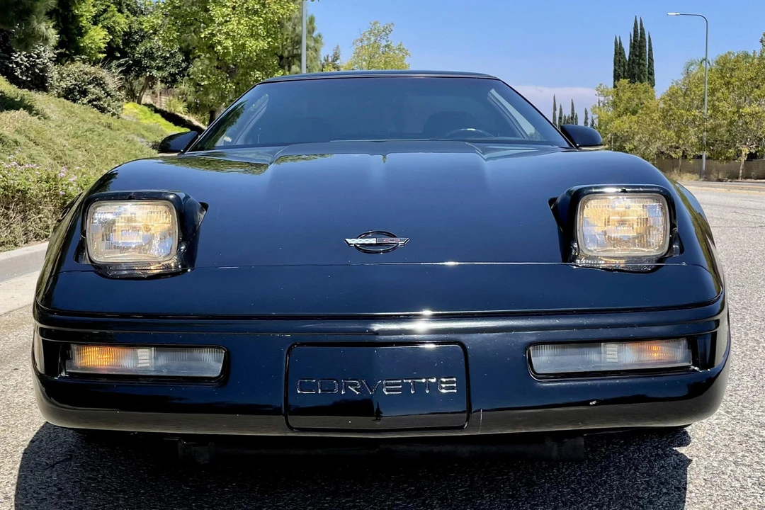 1994 Chevrolet Corvette C4 - Image 2 of 31