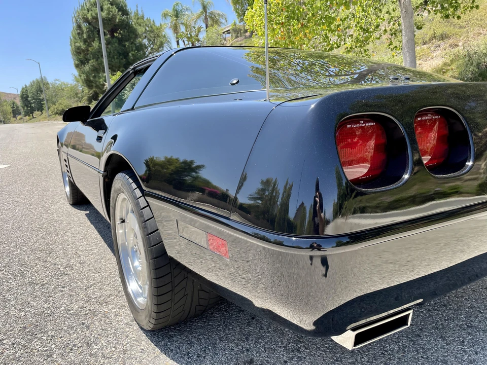 1994 Chevrolet Corvette C4 - Image 24 of 31