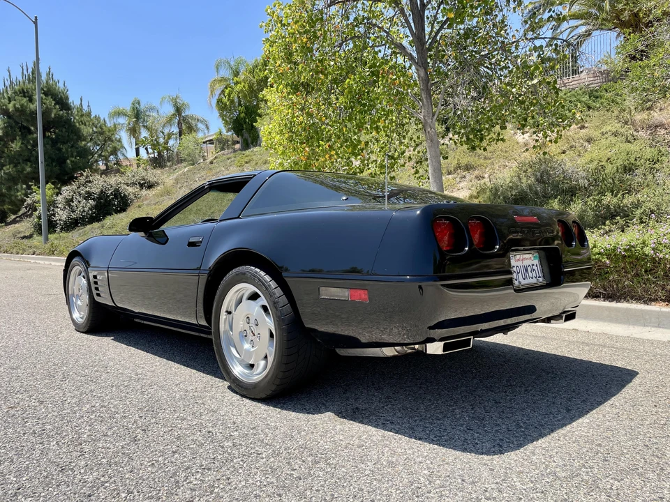 1994 Chevrolet Corvette C4 - Image 13 of 31