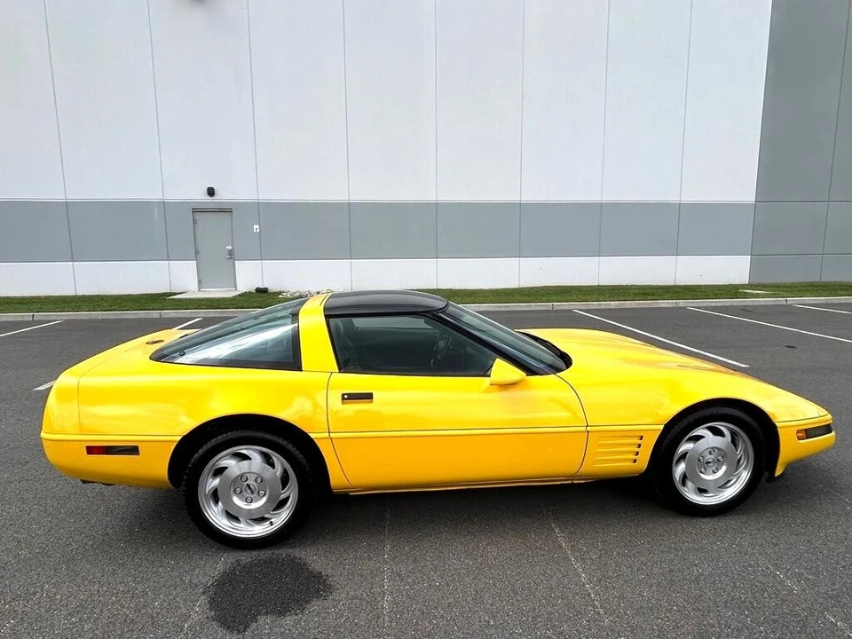 1994 Chevrolet Corvette C4 - Image 3 of 12