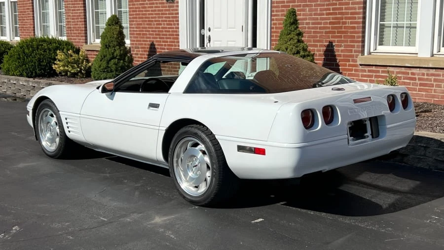 1994 Chevrolet Corvette C4 - Image 3 of 8