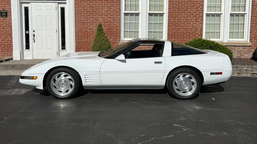 1994 Chevrolet Corvette C4 - Image 2 of 8