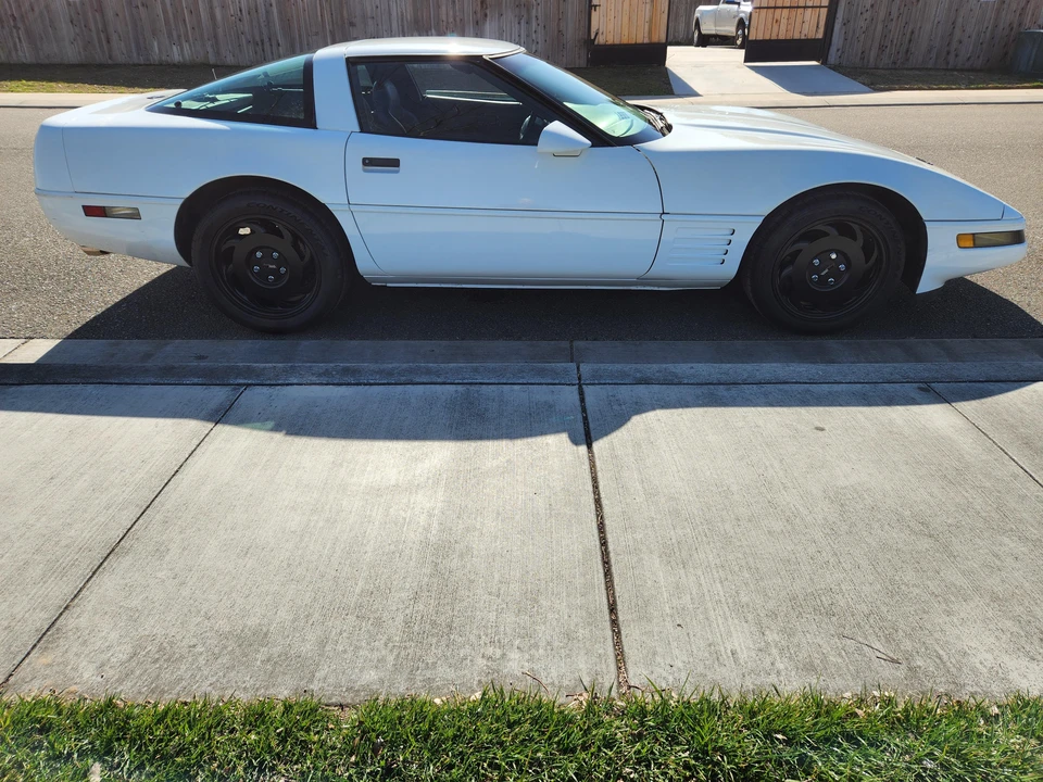 1994 Chevrolet Corvette C4 - Image 17 of 19