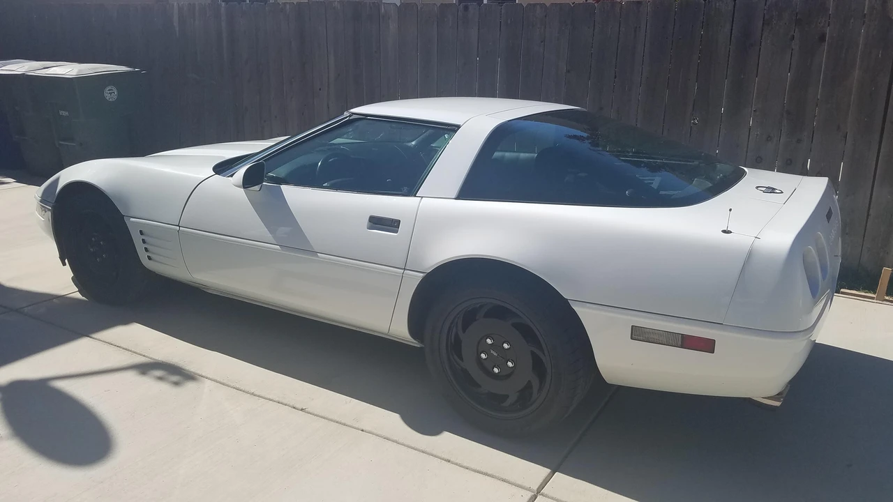 1994 Chevrolet Corvette C4 - Image 13 of 19
