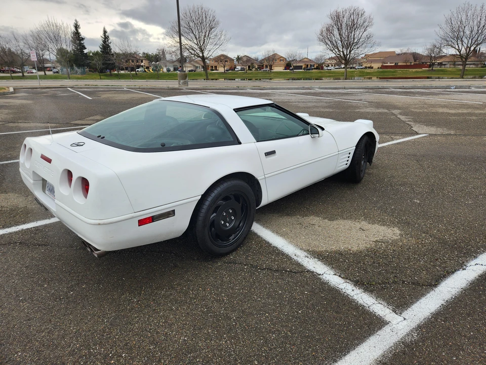 1994 Chevrolet Corvette C4 - Image 16 of 19