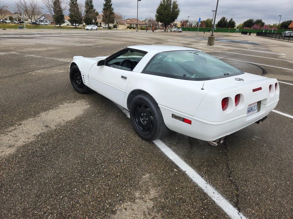 1994 Chevrolet Corvette C4 - Image 15 of 19