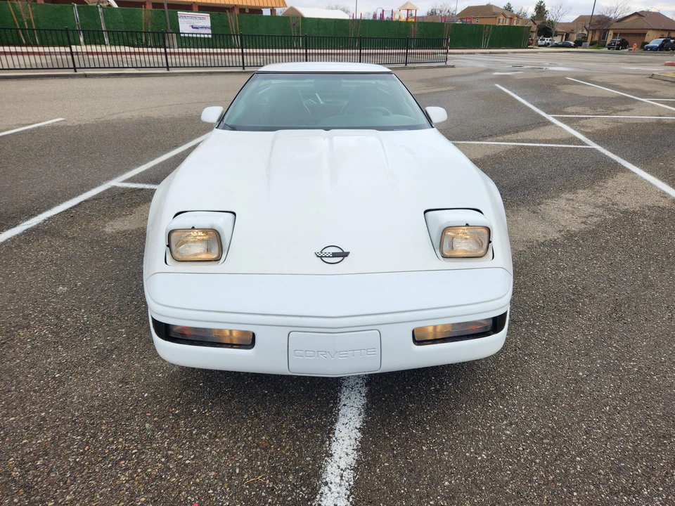 1994 Chevrolet Corvette C4 - Image 8 of 19