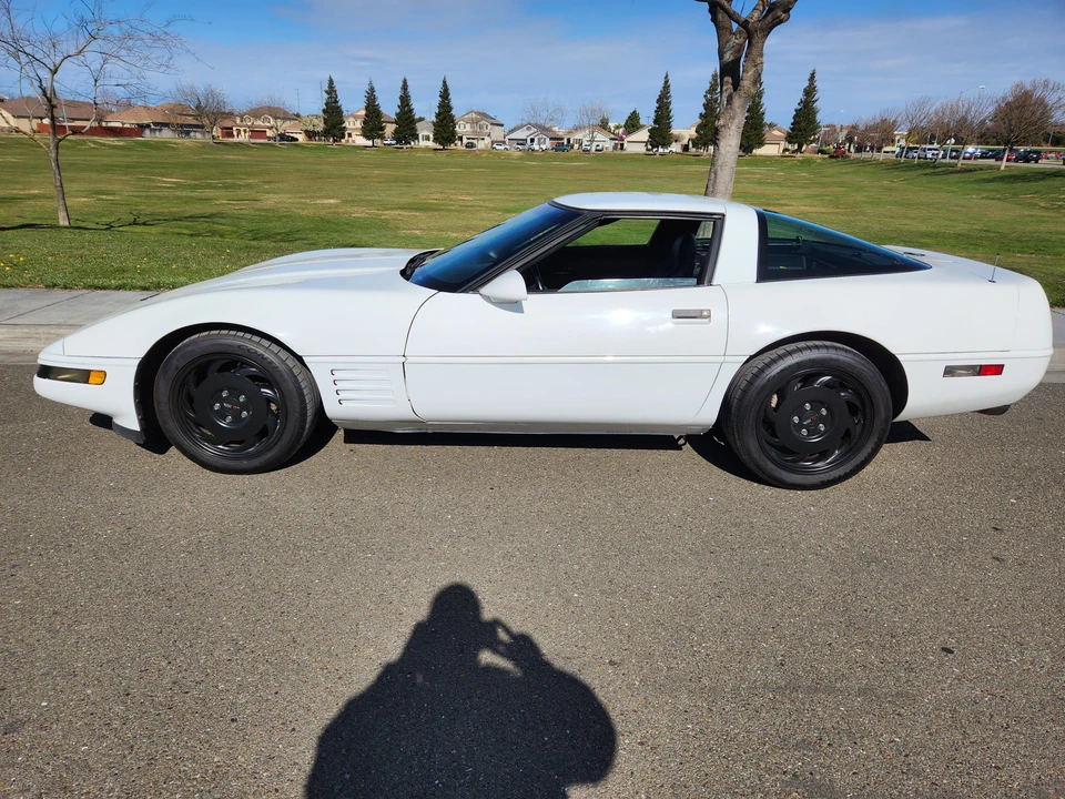 1994 Chevrolet Corvette C4 - Image 9 of 19